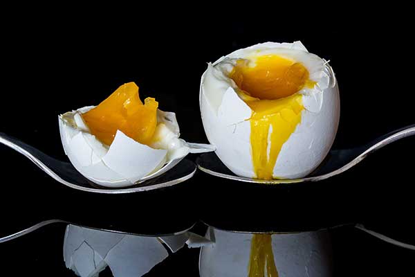 Αυγά: σωστό βράσιμο και εύκολο καθάρισμα, πως;