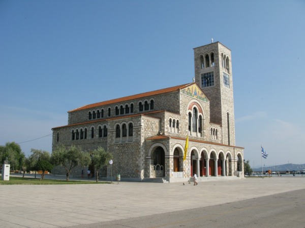 Ο Πανέμορφος Ιερός Ναός του Αγίου Κωνσταντίνου και Ελένης στο Βόλο.Η ιστορία.
